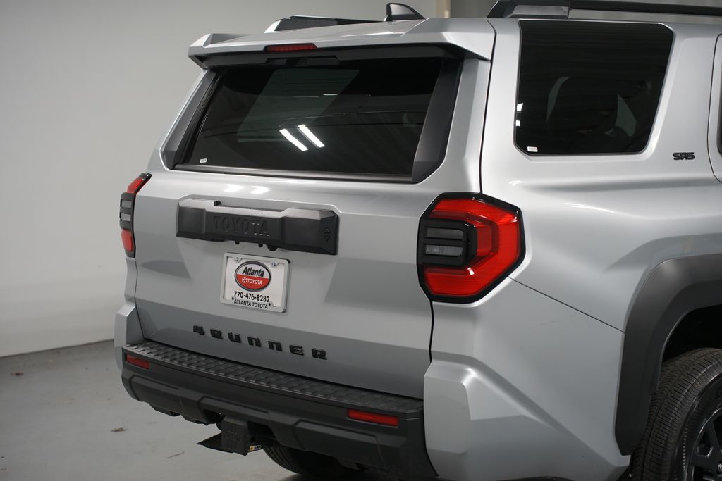 Thumbnail: 2025 Toyota 4Runner - 9