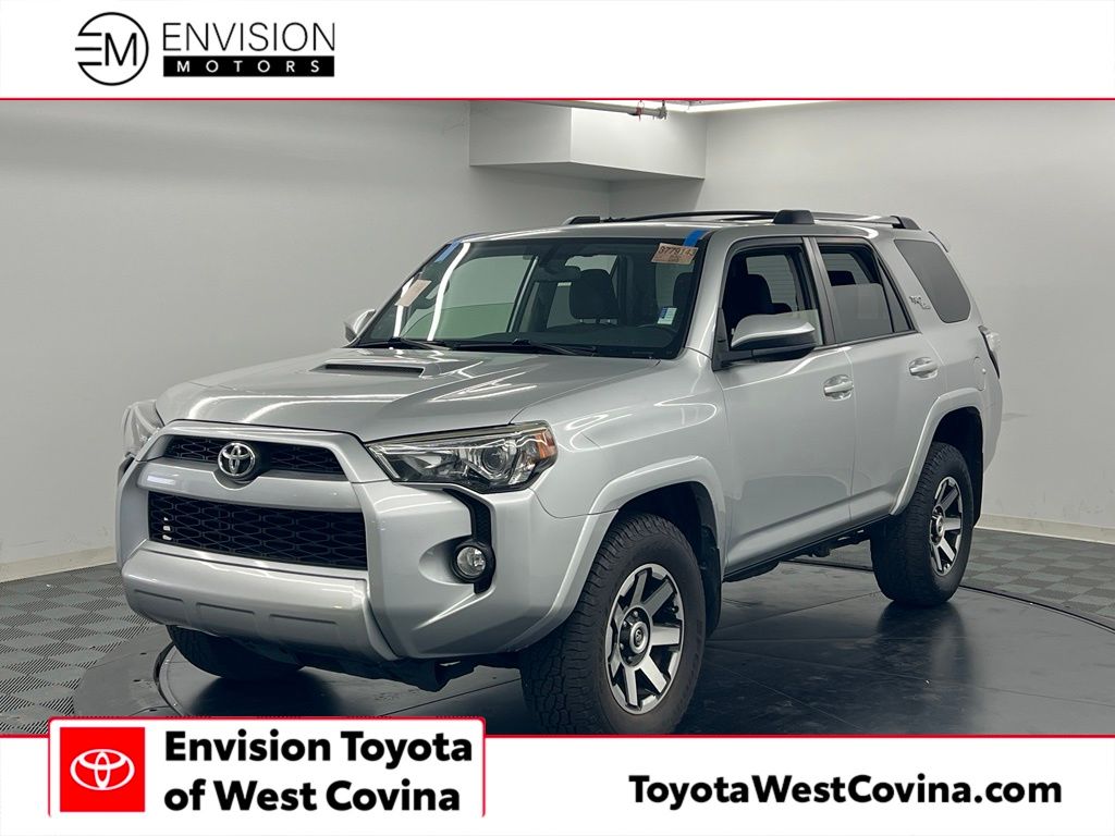 Classic Silver Metallic 2017 Toyota 4Runner SUV / Crossover Four-Wheel Drive 5-Speed Automatic Overdrive