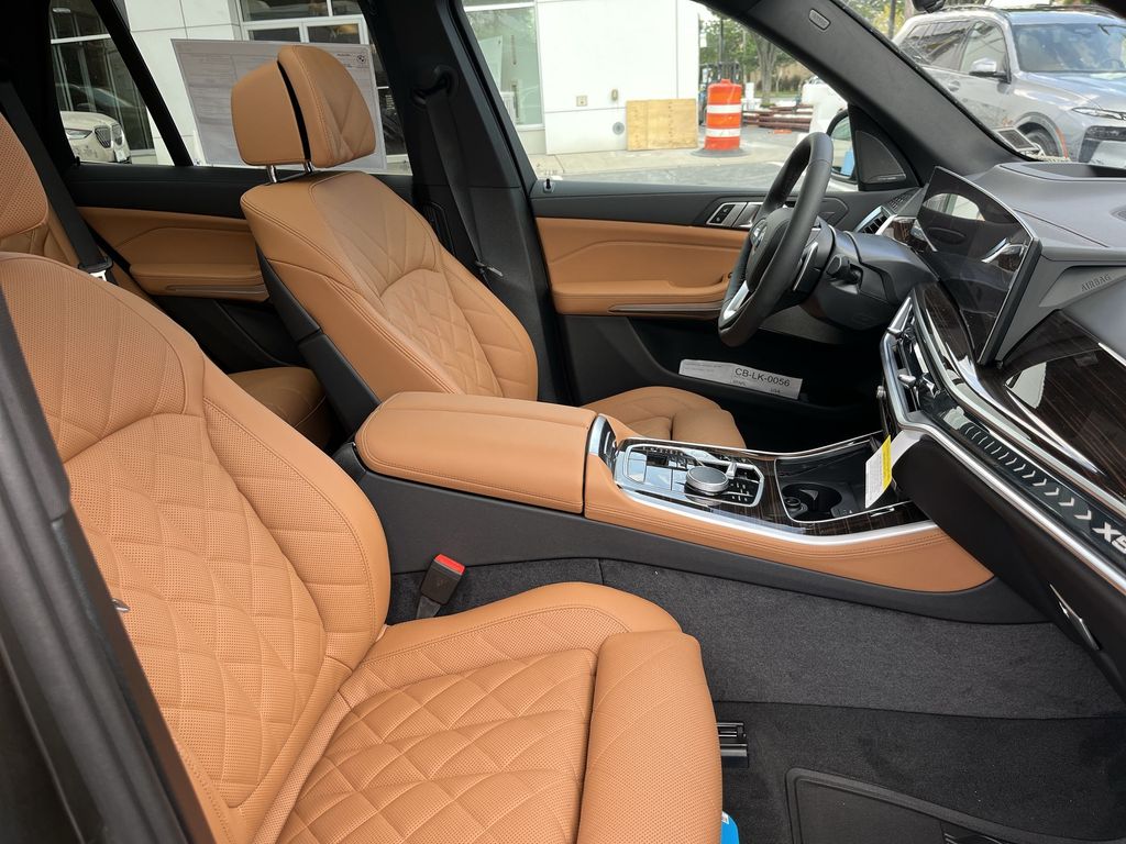 Thumbnail: 2026 BMW X5 - 25