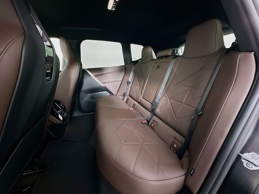 Thumbnail: 2026 BMW iX - 17