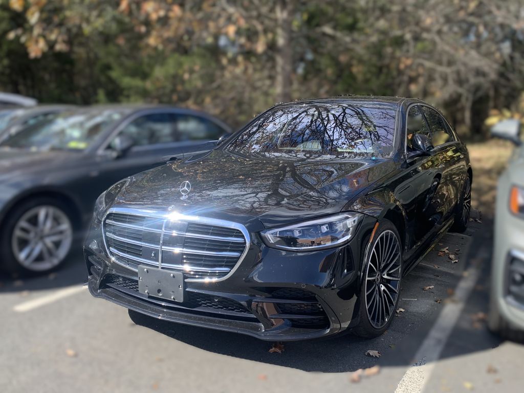 Thumbnail: 2022 Mercedes-Benz S-Class - 3
