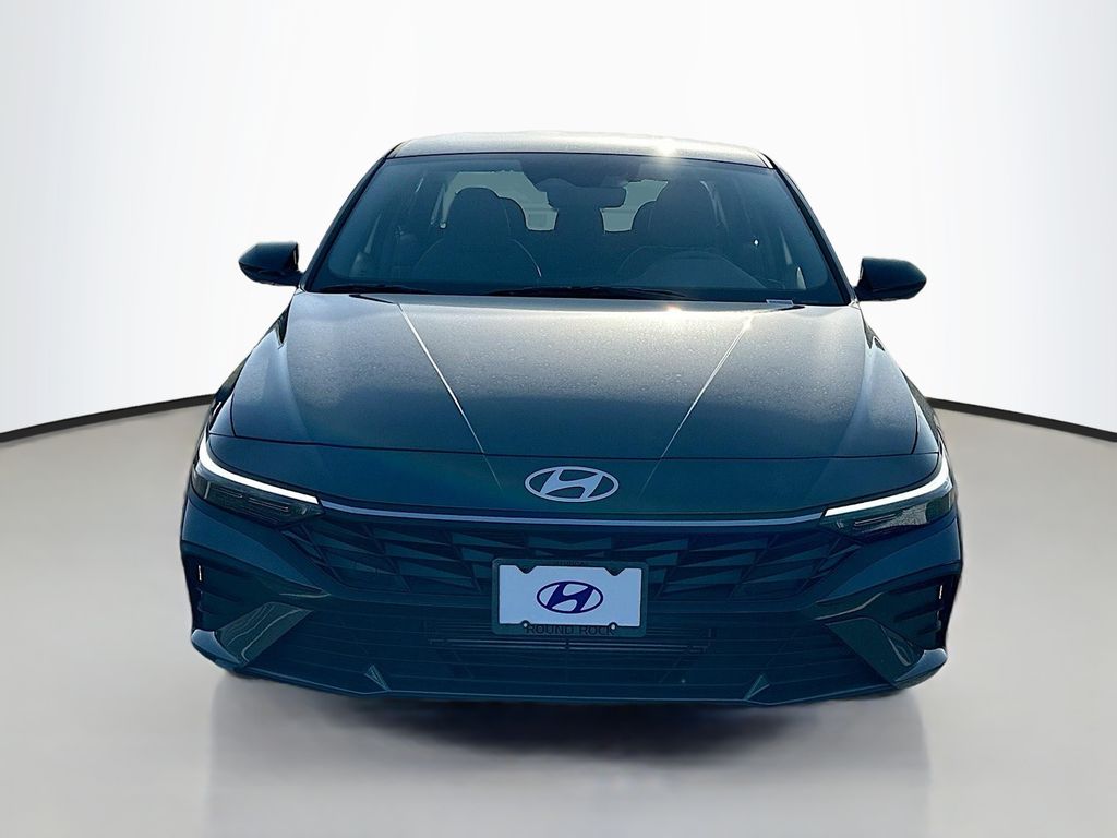 2025 Hyundai Elantra Sport 2