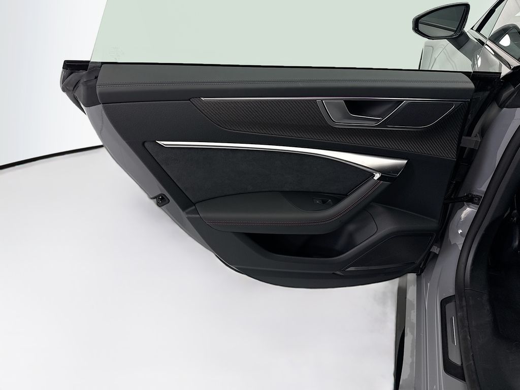 Thumbnail: 2026 Audi RS 7 - 25