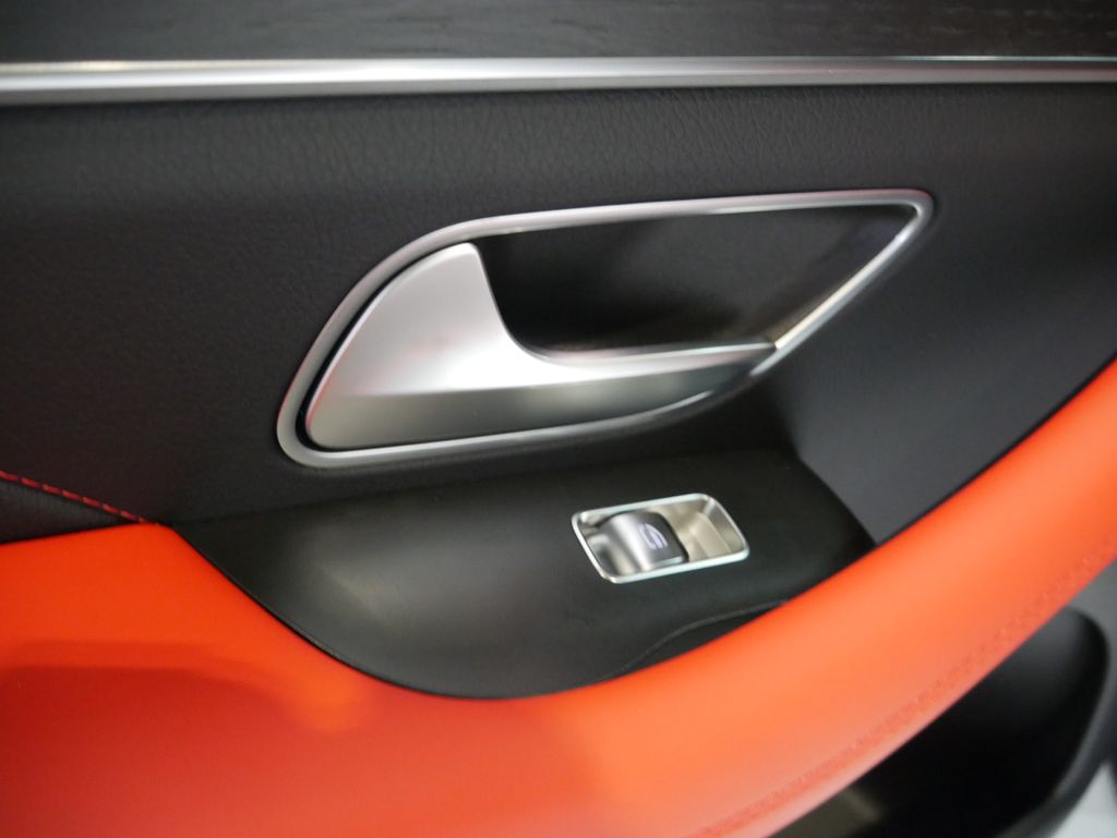 Thumbnail: 2026 Mercedes-Benz GLE - 23