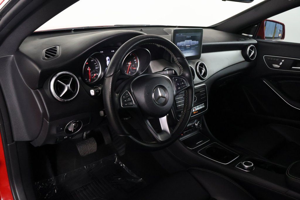 Thumbnail: 2017 Mercedes-Benz CLA - 7