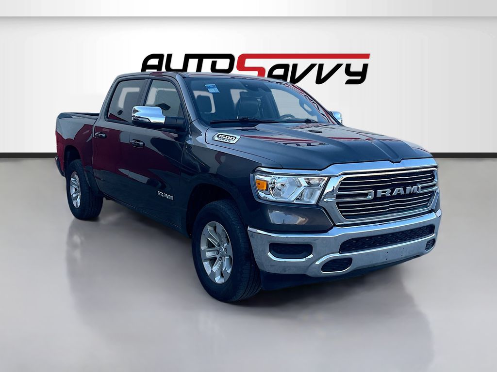 2024 RAM 1500 Laramie 4x4 Crew Cab 5'7's photo