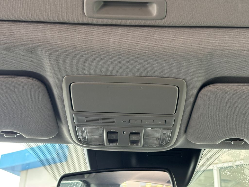 Thumbnail: 2020 Honda CR-V - 20