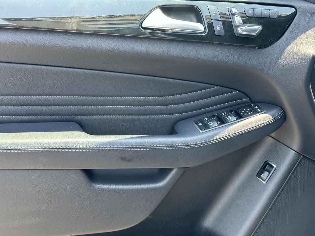 2019 Mercedes-Benz GLE 43 AMG 19