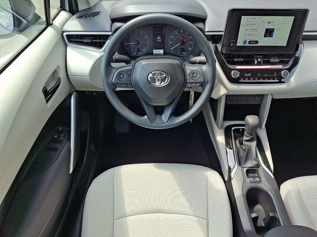 2025 Toyota Corolla Cross L 7