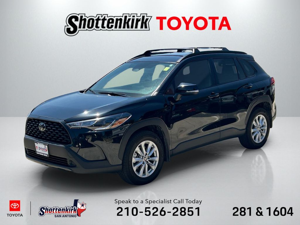 Used 2024 Toyota Corolla Cross LE