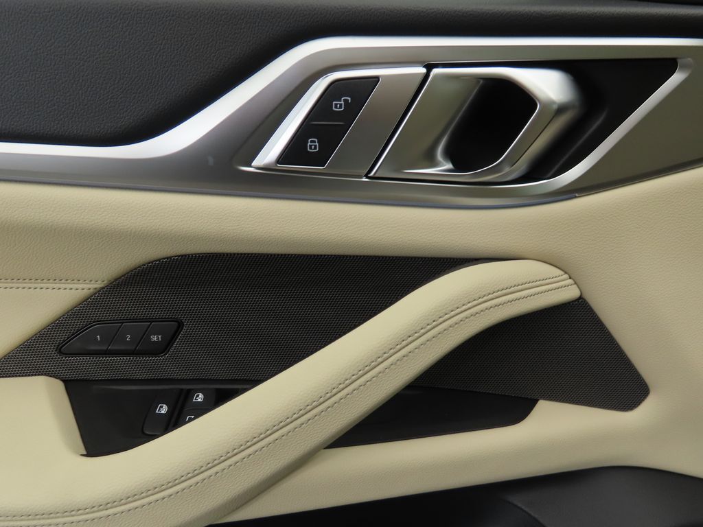 2025 BMW i4 xDrive40 24