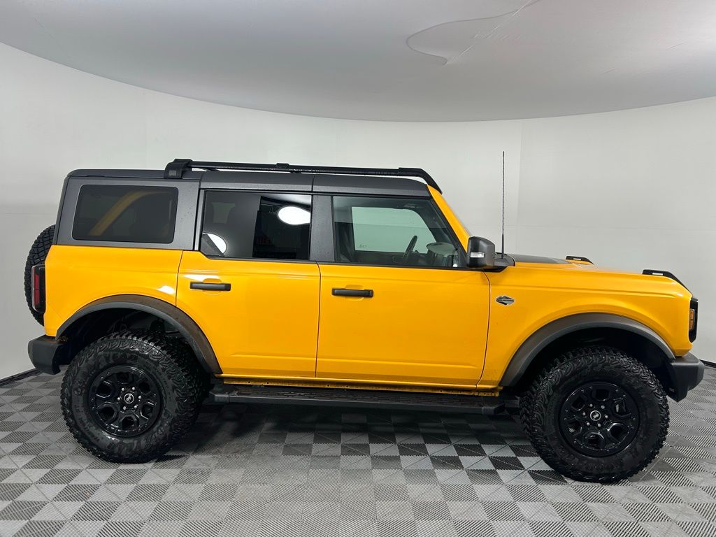 Thumbnail: 2022 Ford Bronco - 4