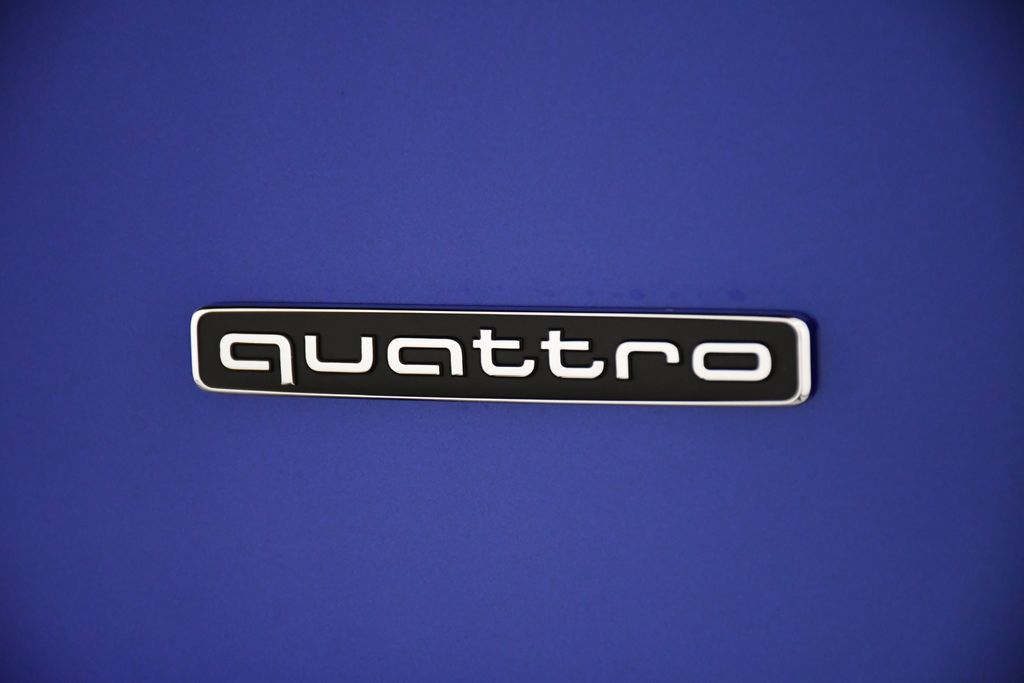 Thumbnail: 2025 Audi Q5 - 10