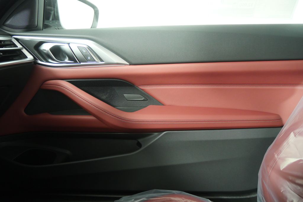 Thumbnail: 2026 BMW 4 Series - 18