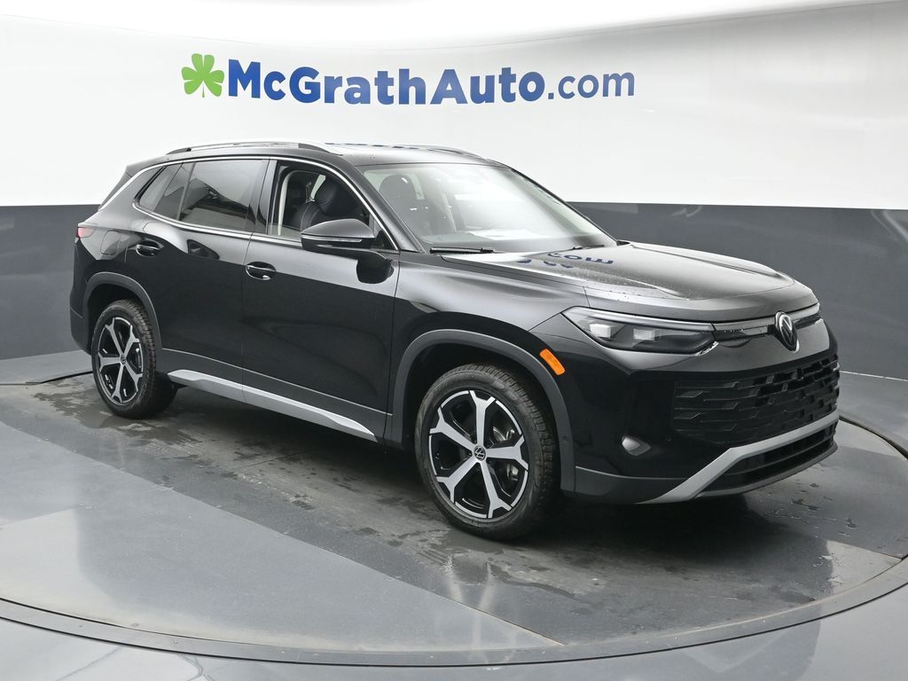 2025 Volkswagen Tiguan SE's photo