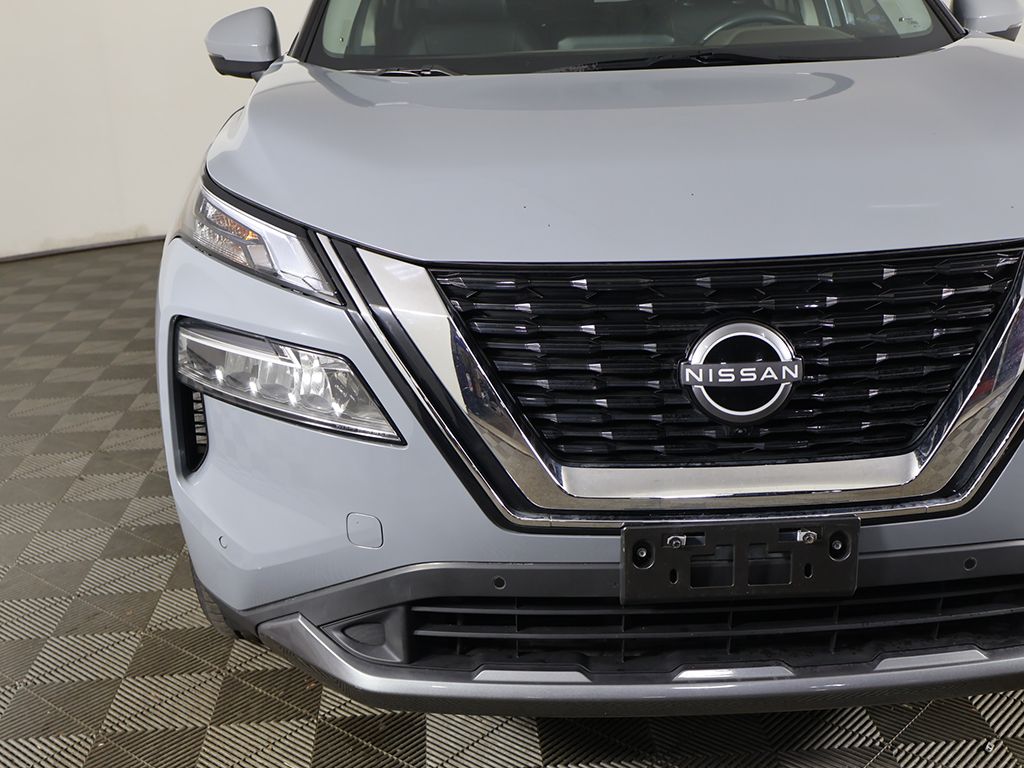 Used 2023 Gray Nissan SL image 14