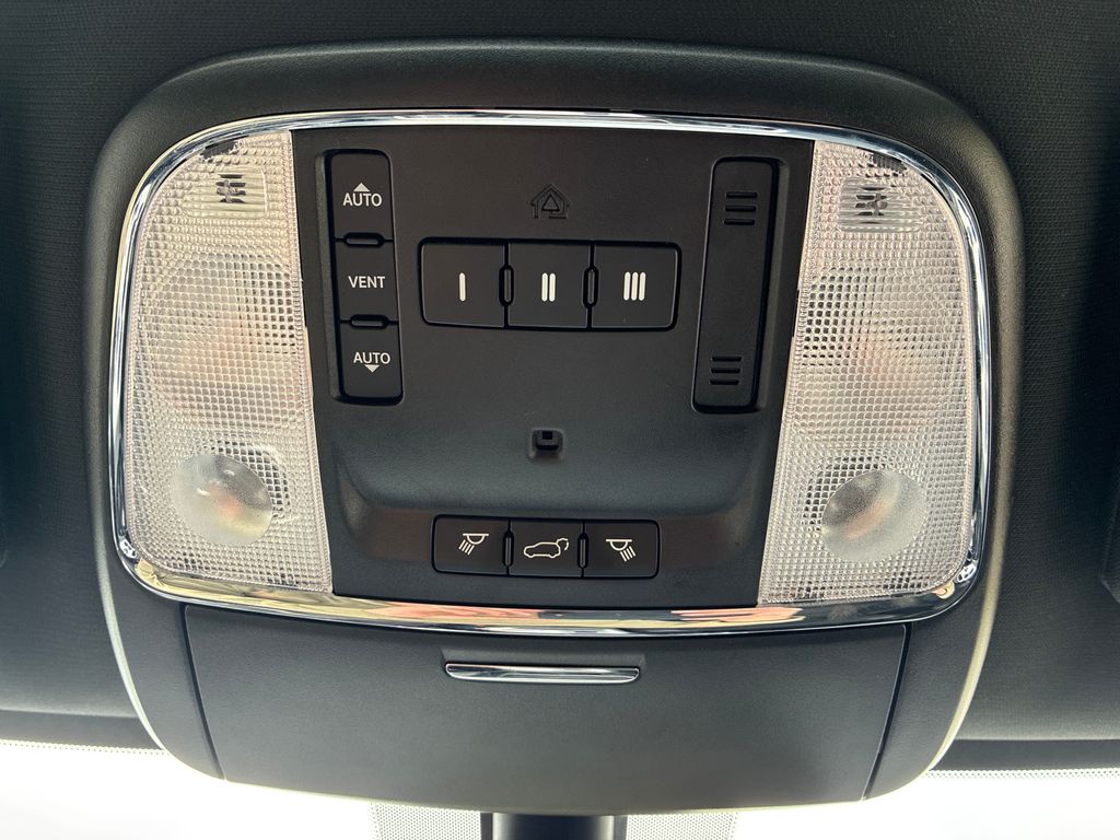 2015 Jeep Grand Cherokee Altitude White at Bob Ruth Ford