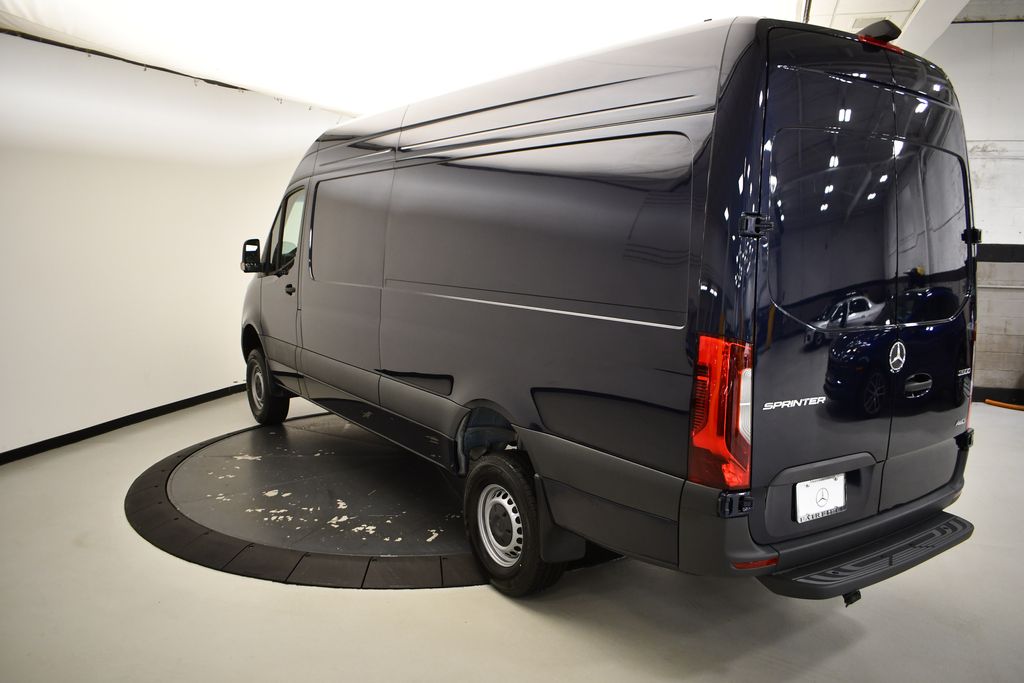 2024 Mercedes-Benz Sprinter 2500 3