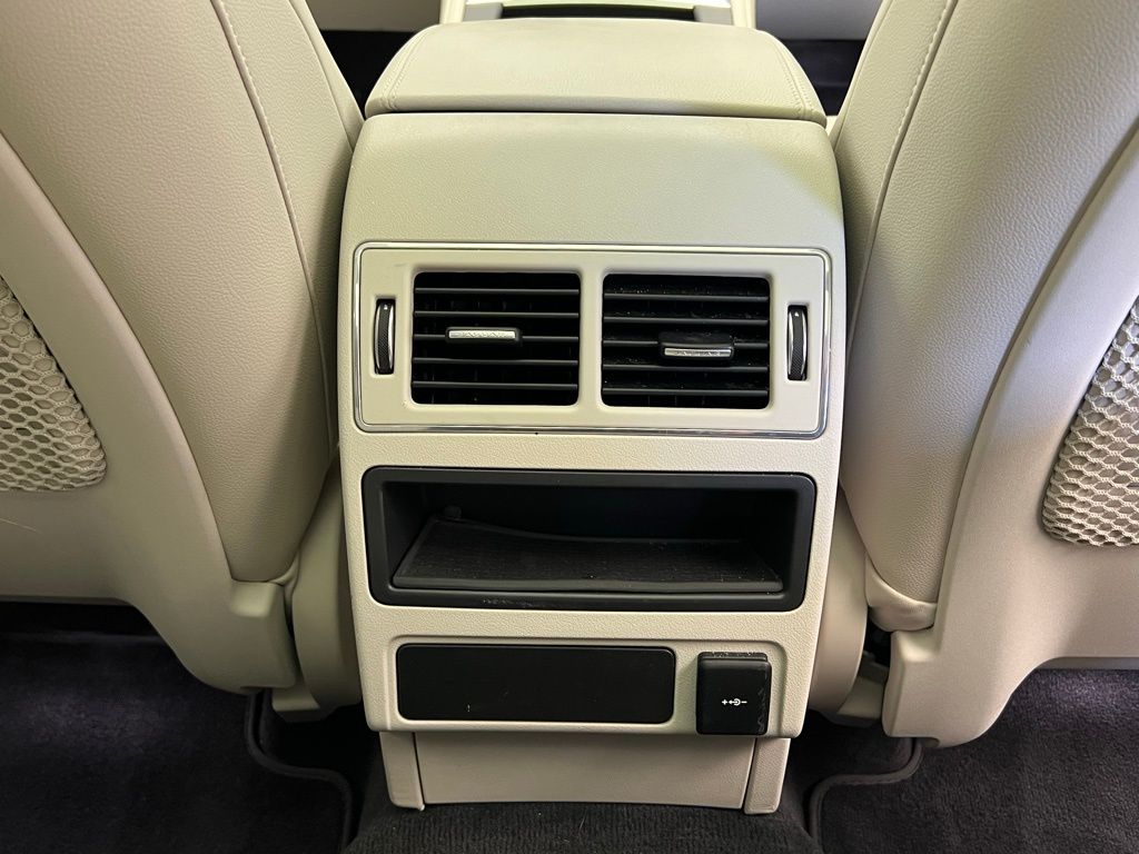 Thumbnail: 2022 Jaguar F-Pace - 9