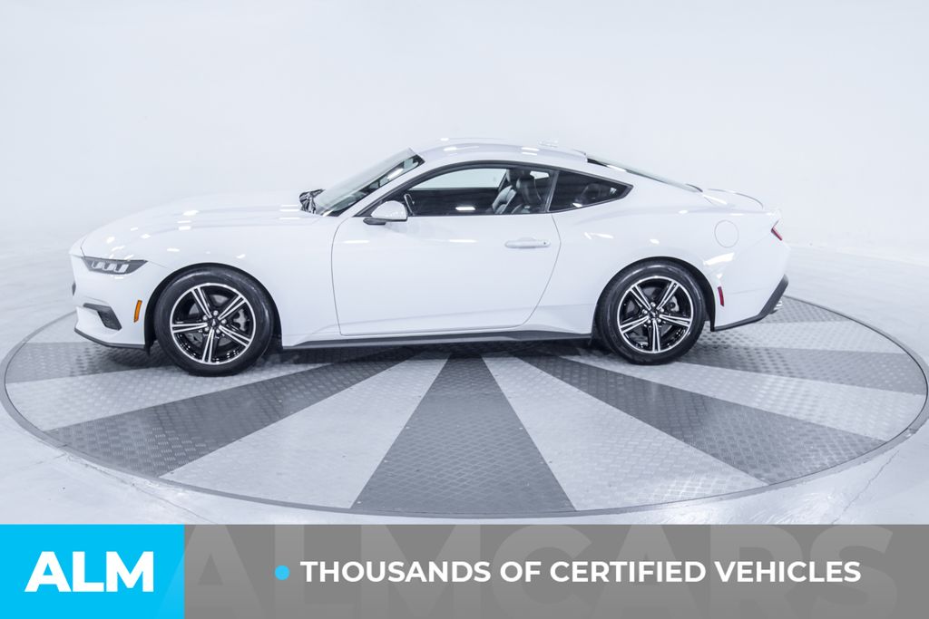 2024 Ford Mustang EcoBoost Premium photo 4