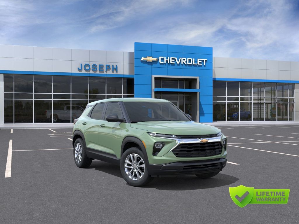 Green 2026 Chevrolet Trailblazer LS FWD SUV / Crossover Front-Wheel Drive Continuously Variable Transmission