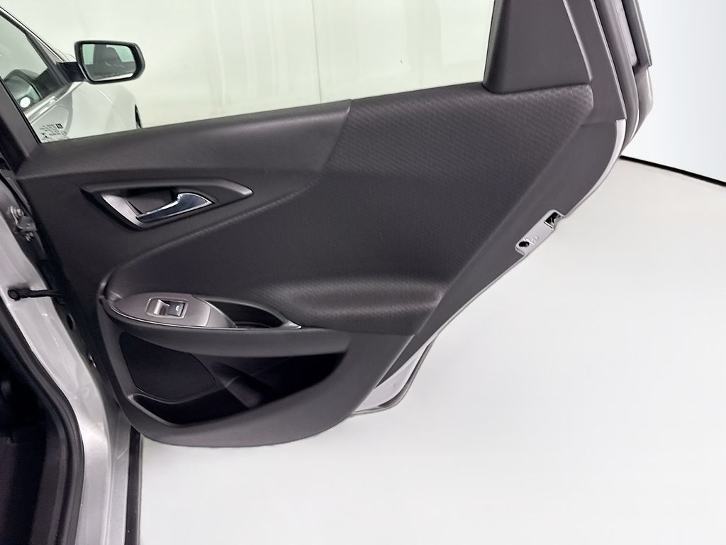 Thumbnail: 2022 Chevrolet Malibu - 27