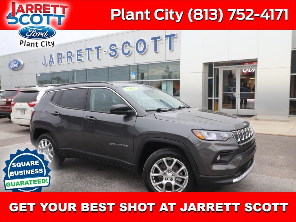 2022 Jeep Compass Latitude Lux 4WD