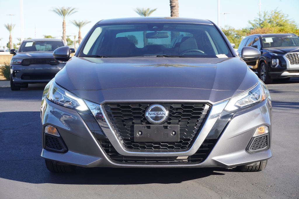 2022 Nissan Altima 2.5 SV 5