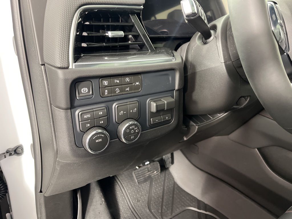 Thumbnail: 2026 Chevrolet Tahoe - 26