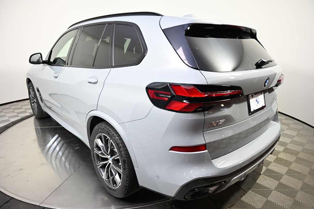 Thumbnail: 2026 BMW X5 - 3