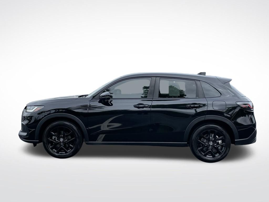 Thumbnail: 2025 Honda HR-V - 2