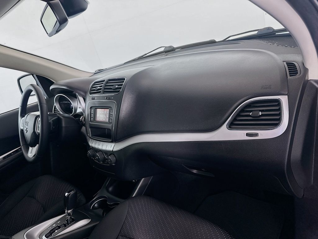 Thumbnail: 2019 Dodge Journey - 32