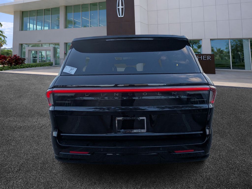 new 2026 Lincoln Navigator L car, priced at $125,420