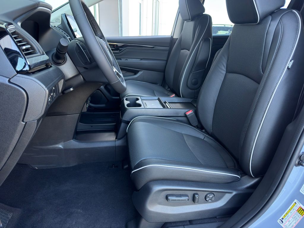 2026 Honda Odyssey Elite Gray at Community Honda