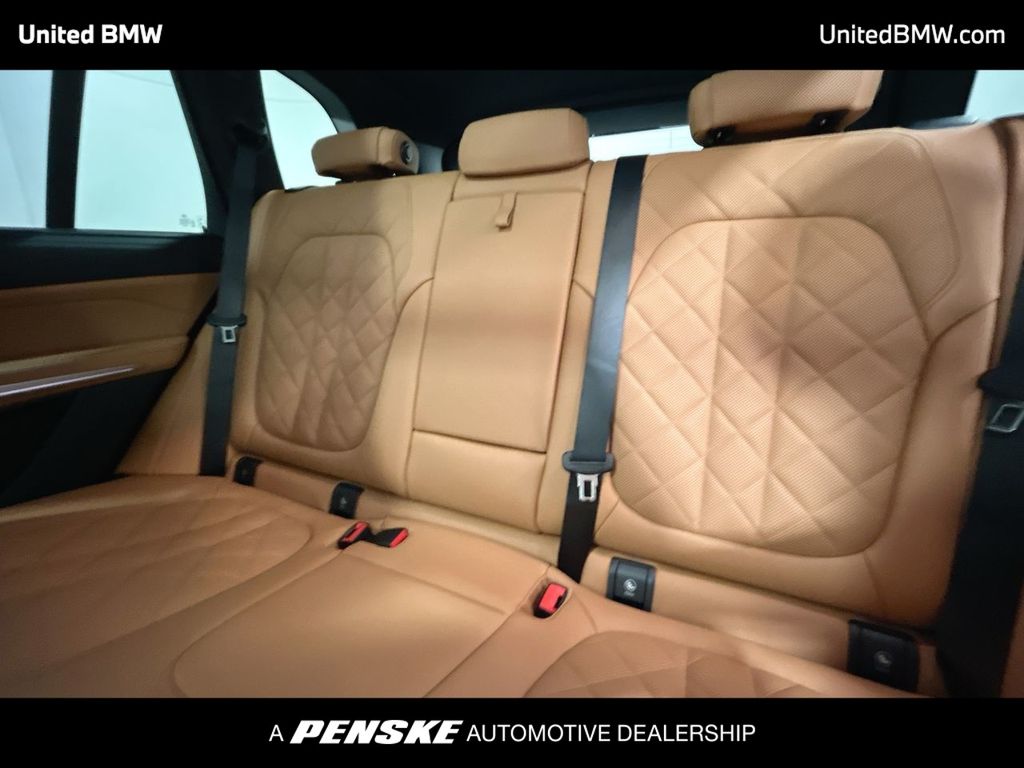 Thumbnail: 2026 BMW X5 - 21