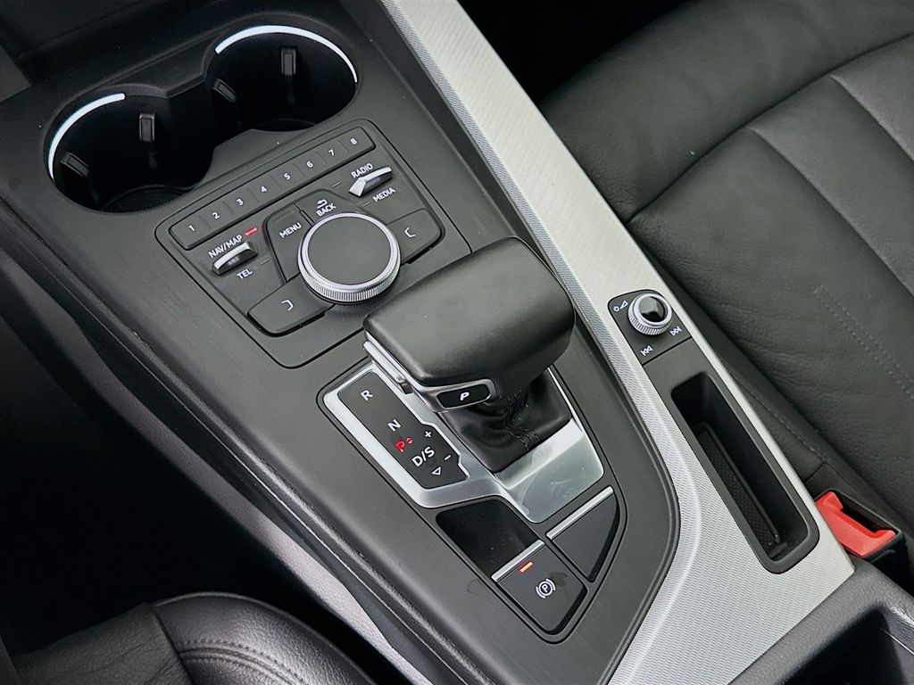 Thumbnail: 2017 Audi A4 - 16