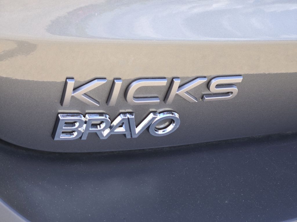2026 Nissan Kicks SV - 8