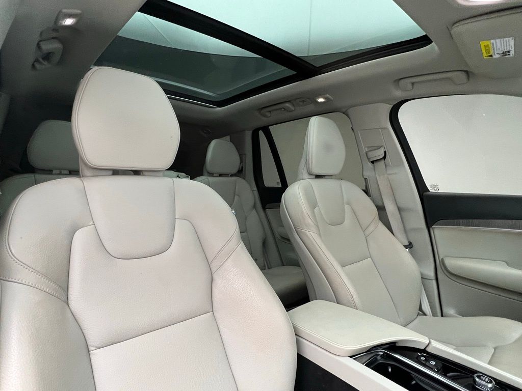 Thumbnail: 2023 Volvo XC90 - 7