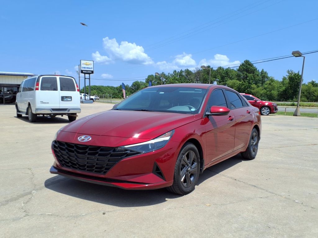 Ultimate Red 2023 Hyundai Elantra Sedan Front-Wheel Drive Continuously Variable Transmission