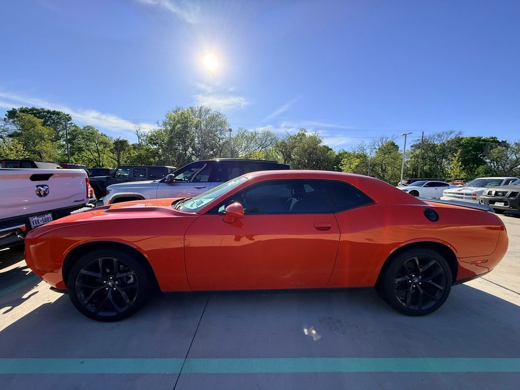 Go Mango 2023 Dodge Challenger SXT RWD Coupe Rear-Wheel Drive 8-Speed Automatic