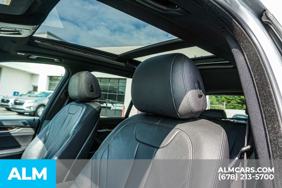 Used 2017 Silver BMW sDrive35i image 18