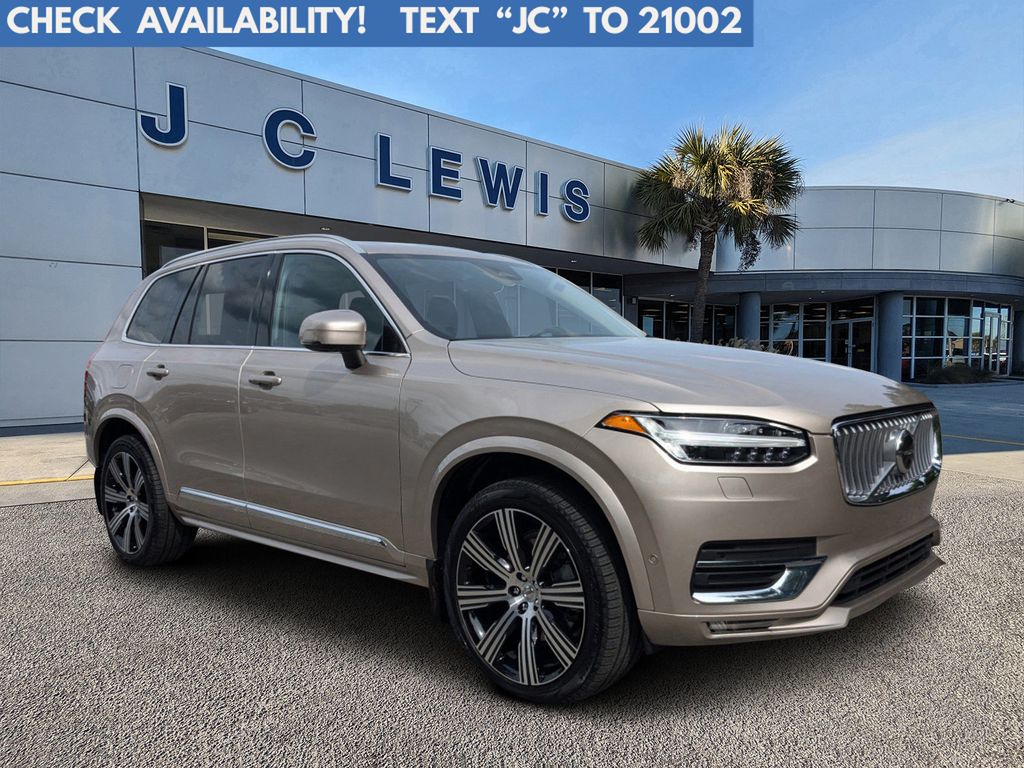 2023 Volvo XC90 B6 Ultimate 7-Seater