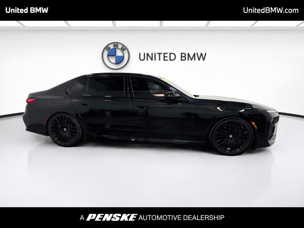 Thumbnail: 2025 BMW i7 - 4