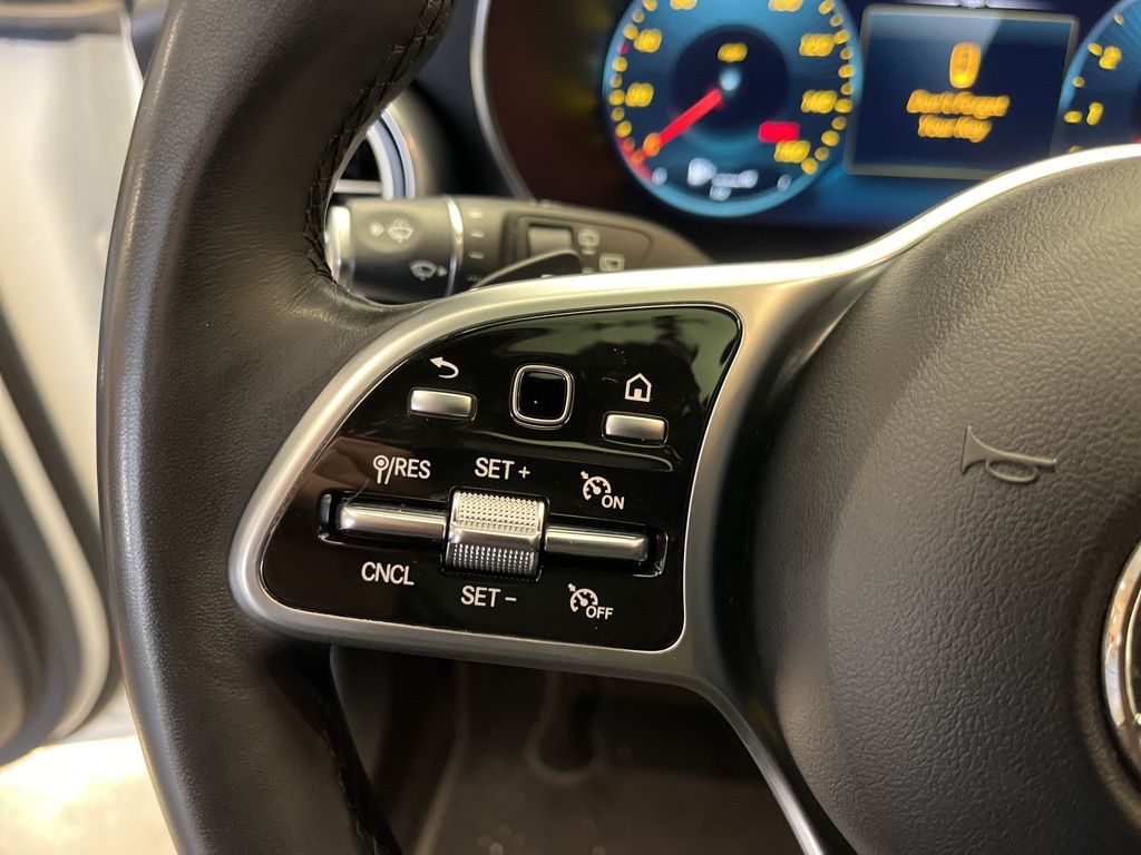 Thumbnail: 2022 Mercedes-Benz GLC - 15