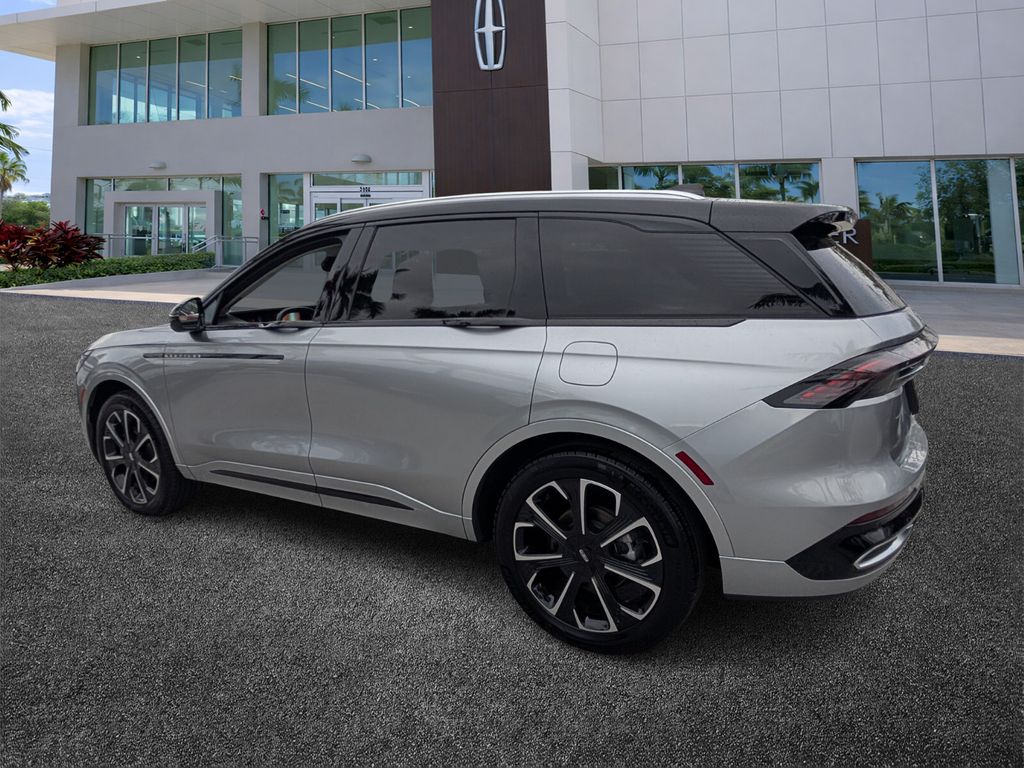 new 2026 Lincoln Nautilus car, priced at $62,424