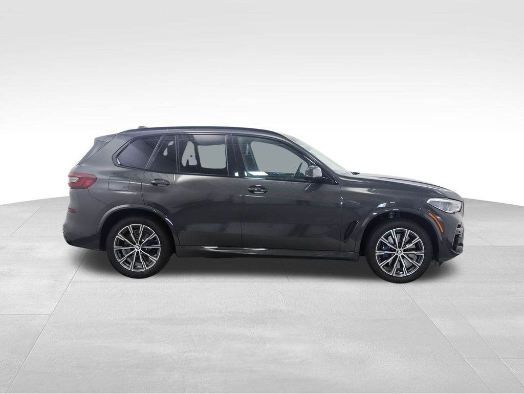 Thumbnail: 2022 BMW X5 - 6