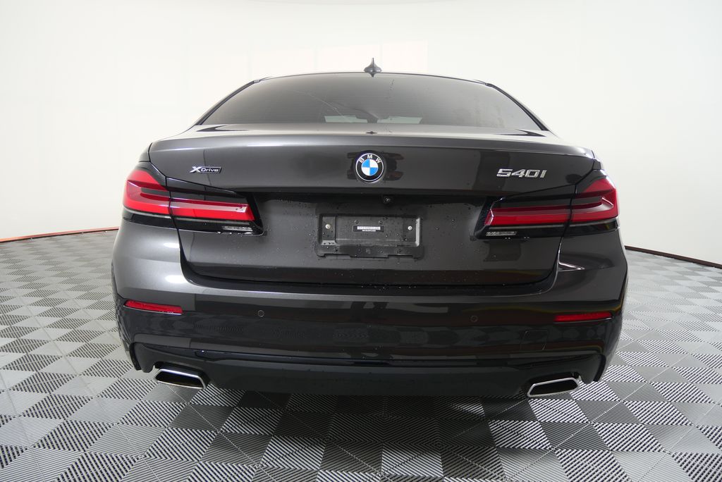 Thumbnail: 2023 BMW 5 Series - 4