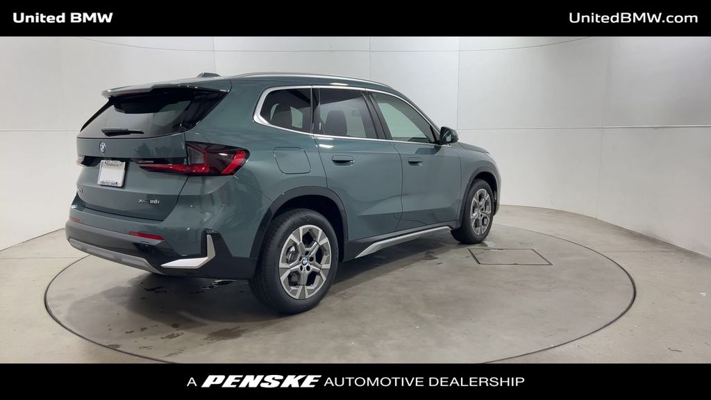 Thumbnail: 2025 BMW X1 - 8