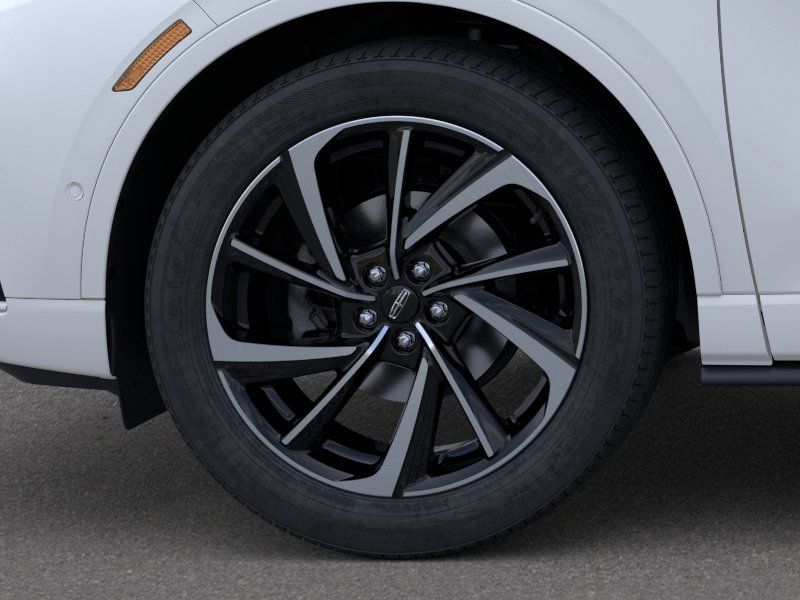 New 2026 Pristine White Metallic Tri-Coat Lincoln Grand Touring image 19