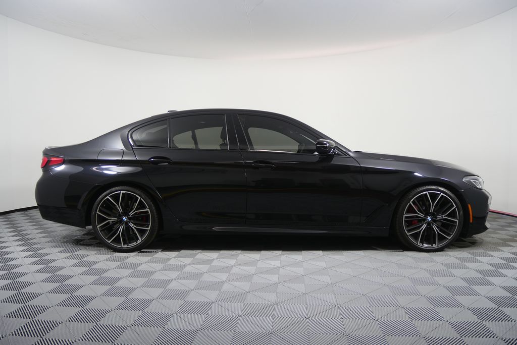 Thumbnail: 2023 BMW 5 Series - 2